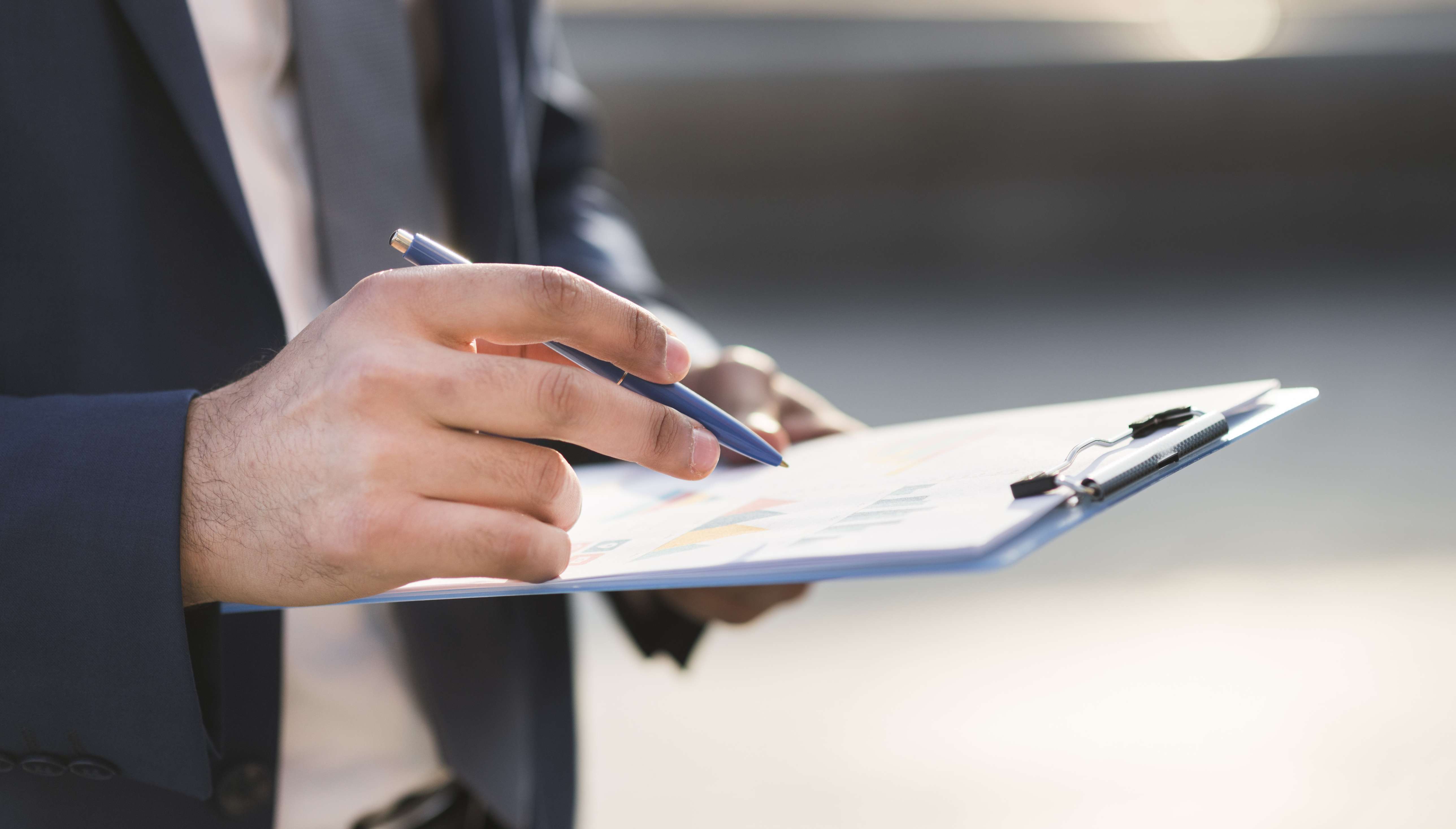 خدمة المسح الميداني لاحتياجات سوق العمل